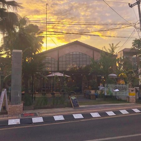 เดอะ แกรนด์ ซุนติ รีสอร์ต Hotel BALI ภายนอก รูปภาพ